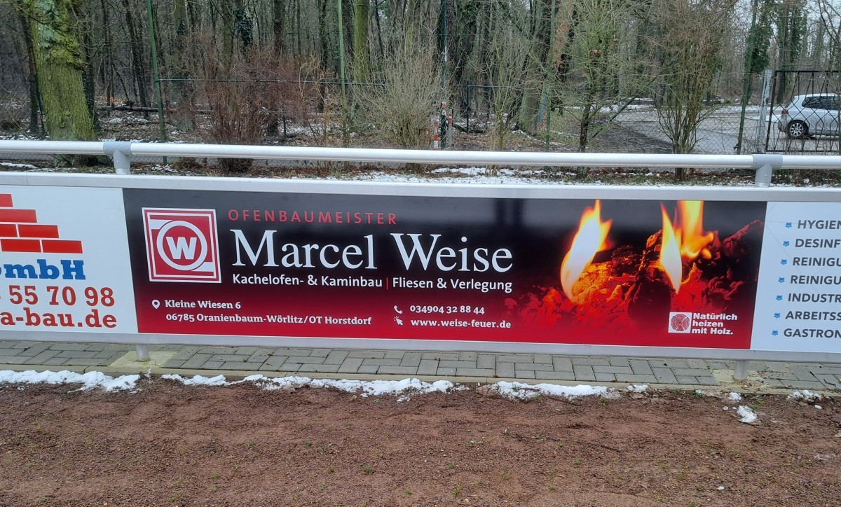 Auch neben dem Platz präsent